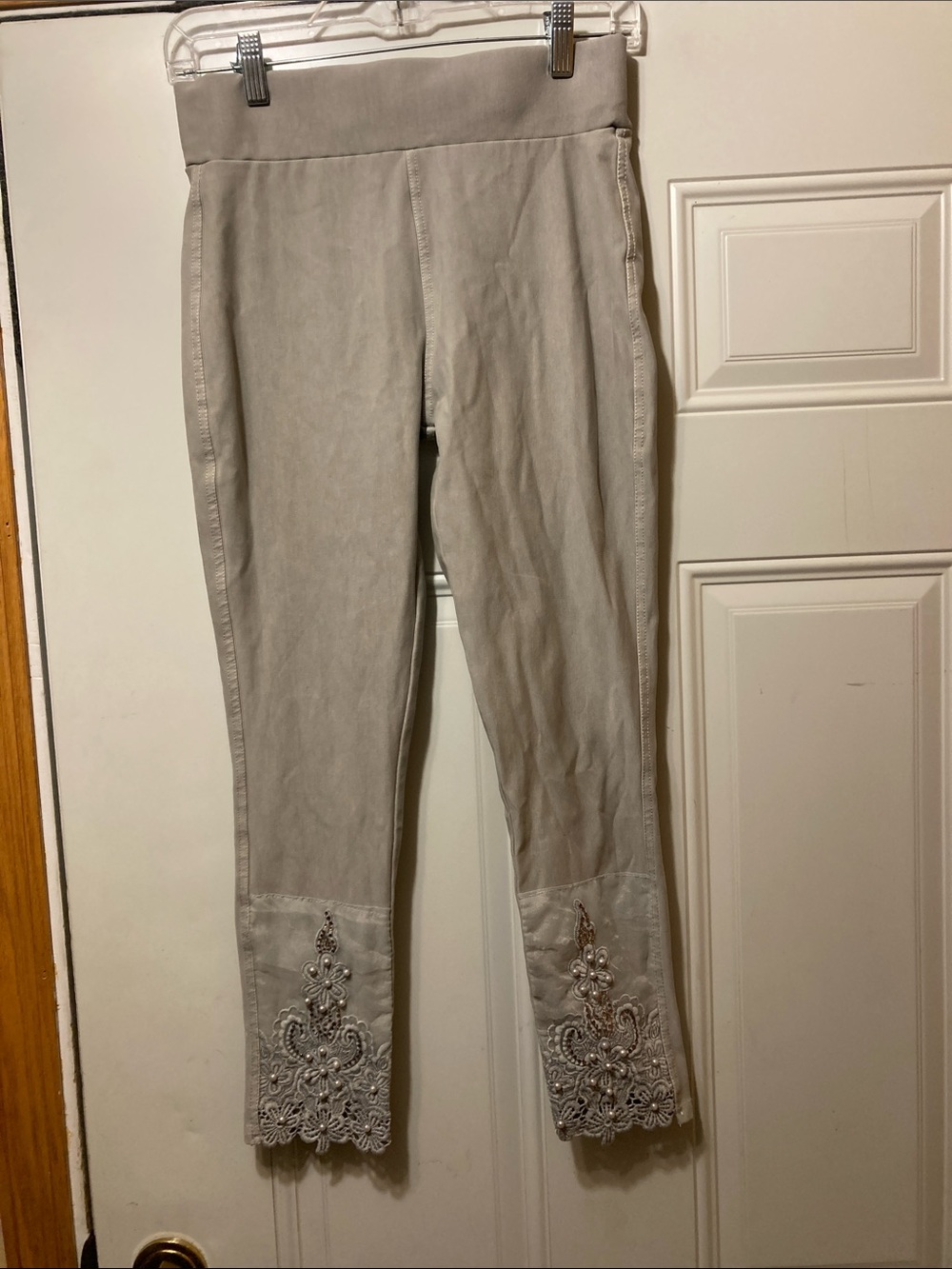 Gray  Embroidered Hem Stretch Pants S‎
